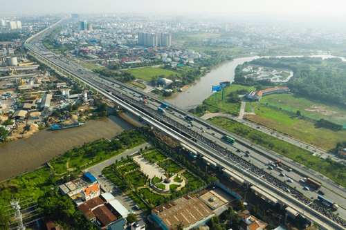 Bất